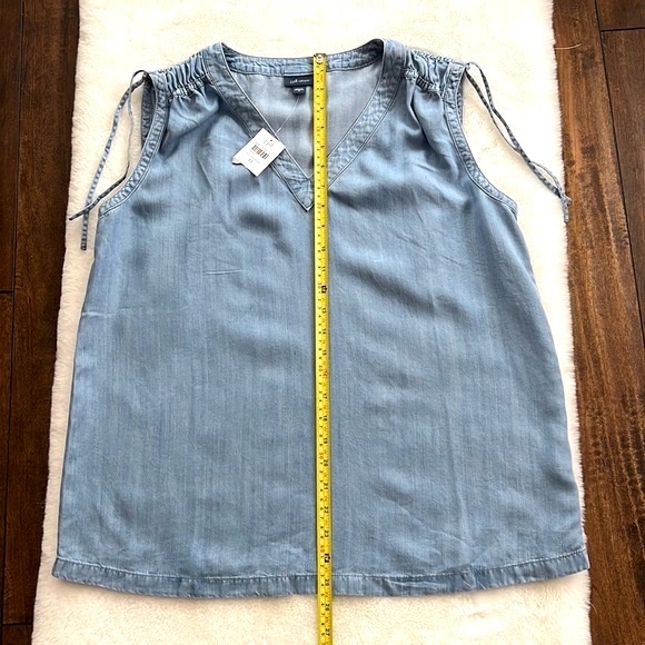 J. Jill Denim Top Sleeveless Popover Chambray 100% Tencel Size Medium NWT - Picture 11 of 12